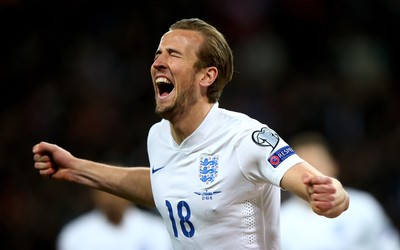 DB电竞动态-内维斯长传发动进攻已成招牌